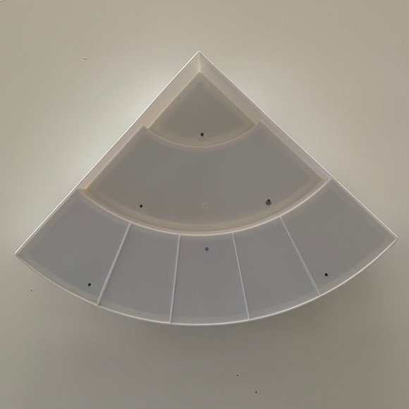 EMERIL LAGASSE Non-Skid 3 Tier Corner Shelf Organizer - Picture 5 of 6